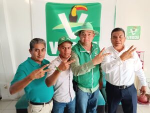 OME Édgar Enrique Valdez López y su equipo de trabajo (1)