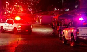 roja avenida constituyentes