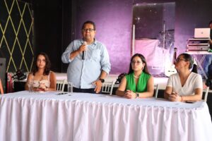 CONGRESO REUNIÓN CON PERIODISTAS (4)