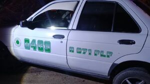 ROJA AUTO QUE CONDUCÍA (2)