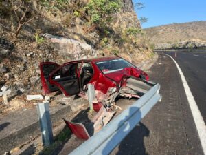 ROJA EL COCHE