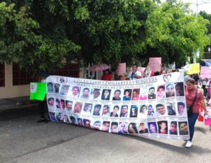 ROJA LA MARCHA (1)