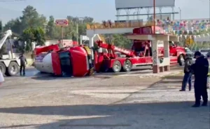 ROJA LA PIPA VOLCADA