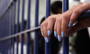ROJA SENTENCIA MUJERES SECUESTRADORAS