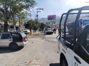 roja avenida constituyentes