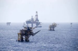 NACIONAL-HALLAN-MAS-PETROLEO