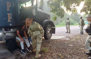 ROJA RESTOS HUMANOS EN LA FRONTERA