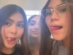 roja Sara, Samantha y Jimena