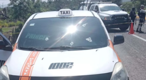 roja-el-taxi