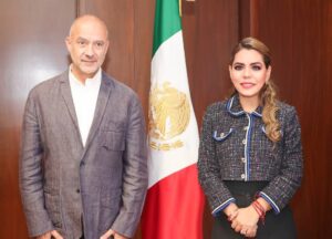 BOLETIN EVELYN La gobernadora con Jesús Antonio Esteva Medina