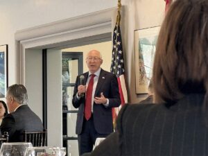 NACIONAL KEN SALAZAR