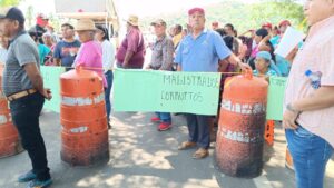 principal bloqueo en san juan de los llanos (1)