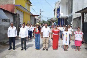 MARQUELIA DESFILE CÍVICO MILITAR (1)