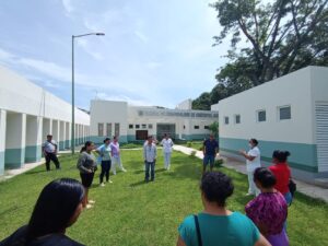 OME LOS TRABAJADORES DEL HOSPITAL (3)