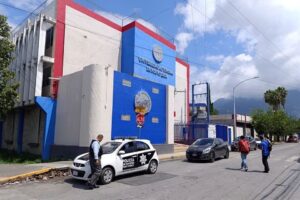 ROJA LA PREPA