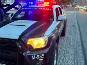 ROJA POLICÍA EN EL LUGAR
