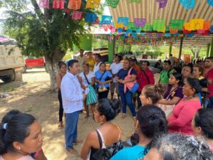 BOLETÌN MARQUELIA Javier Tacuba recibe ayuda (1)