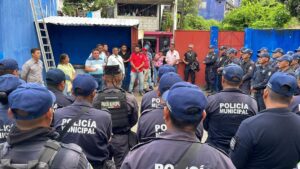 OME LOS POLICÍAS MUNICIPALES (1)