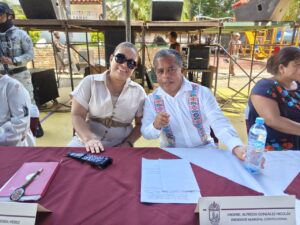 PRINCIPAL LA TOMA DE PROTESTA EN IGUALAPA(1)