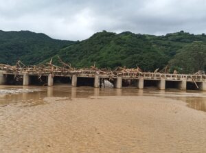 estado el puente inconcluso (1)
