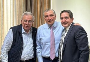nacional van contra rocha