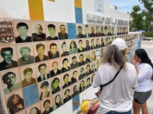 roja muro de la memoria