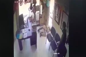 ROJA Balean empleado de CFE