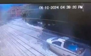 ROJA LA CAMIONETA