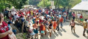 SAN LUIS CIUDADANOS RECIBIENDO APOYOS
