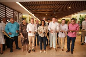 estado abre hotel fiesta americana