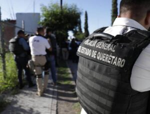 roja policias