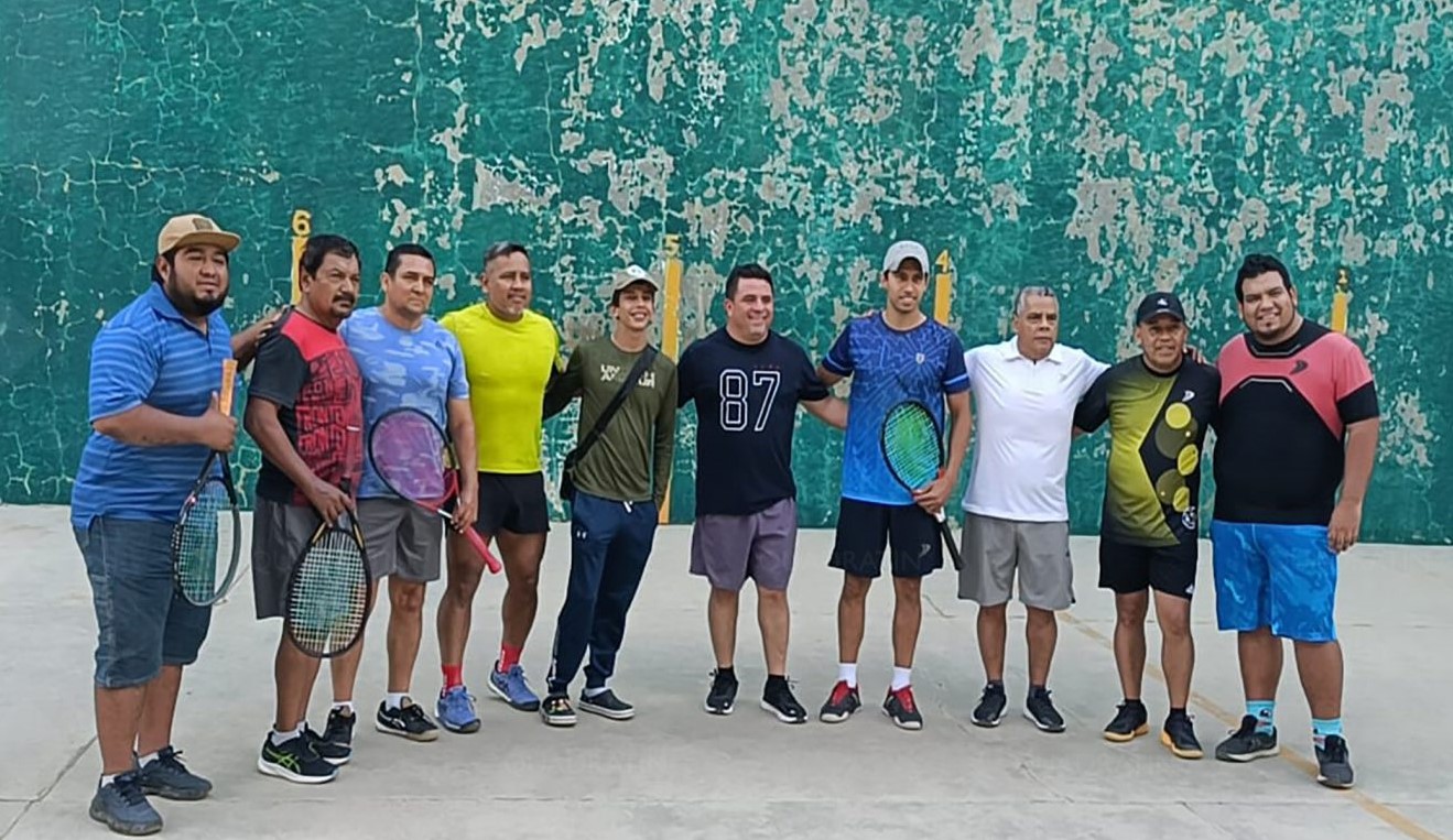 Se rehabilita en Ometepec campeón de frontenis - El Faro de la Costa Chica