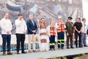 BOLETIN EVELYN MINERIA (2)