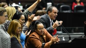 ESTADO Cuauhtémoc Blanco en Tribuna