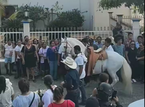 azoyu el cumplido