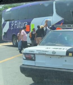 IGUALAPA AUTOBÚS DE LOS MAESTROS