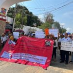 Marchan maestros de la CETEG en Ometepec