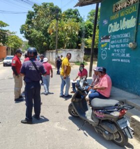 ROJA LA MOTOCICLETA