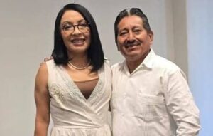 estado sebastian con estela damian peralta