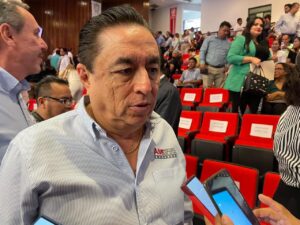principal Marco César Paris Peralta Hidalgo