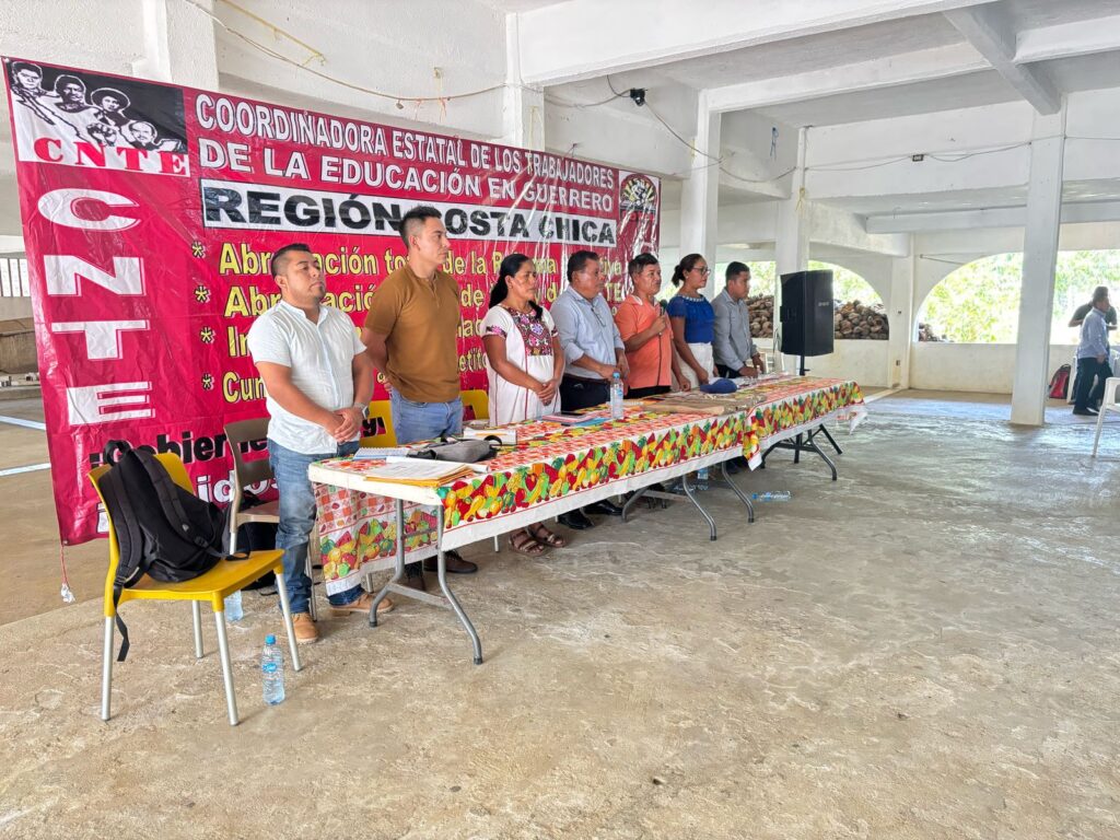 principal reunion en marquelia (1)