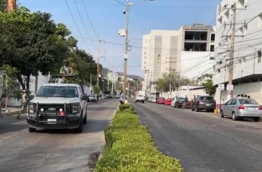 roja avenida Adolfo Ruiz Cortines