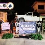Decomisan equipo táctico, auto blindado y marihuana en Zihuatanejo