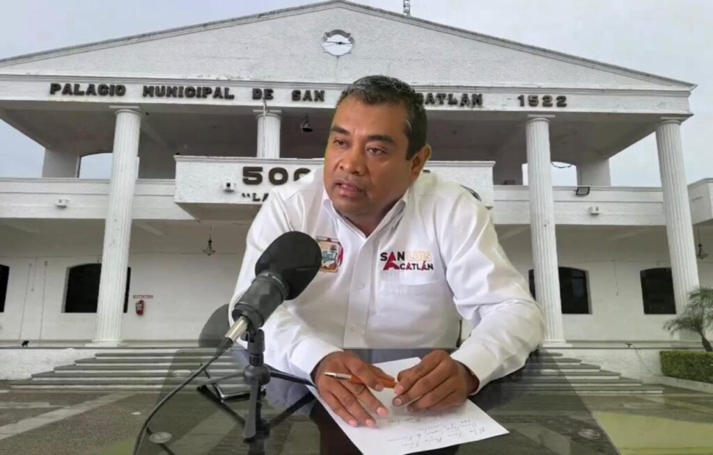 PRINCIPAL, ADAÍR HERNÁNDEZ