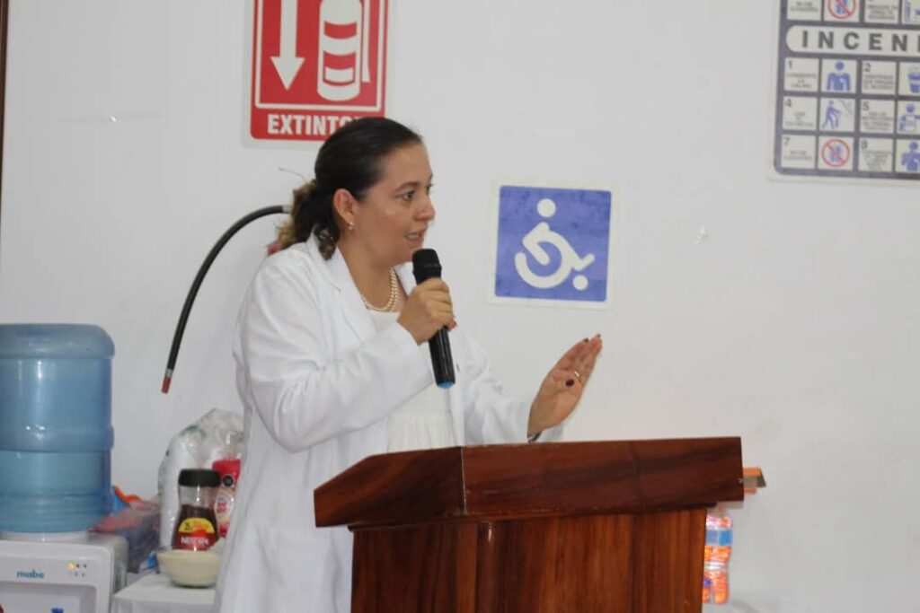 PRINCIPAL Alondra García Carbajal