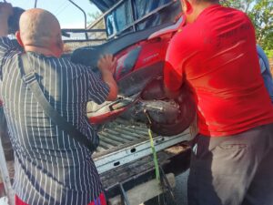 ROJA FAMILIARES SE LLEVAN LA MOTO (1)