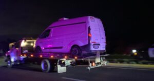 roja La Ford Transit