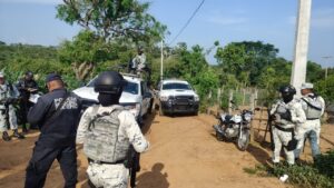 roja policias y guardias en san vicente