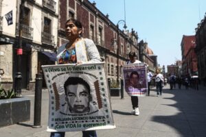 PRINCIPAL padres de los 43