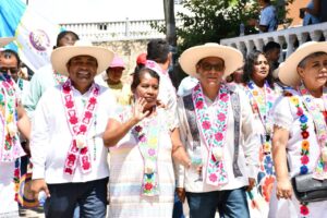 SAN LUIS EL DEFILE (1)